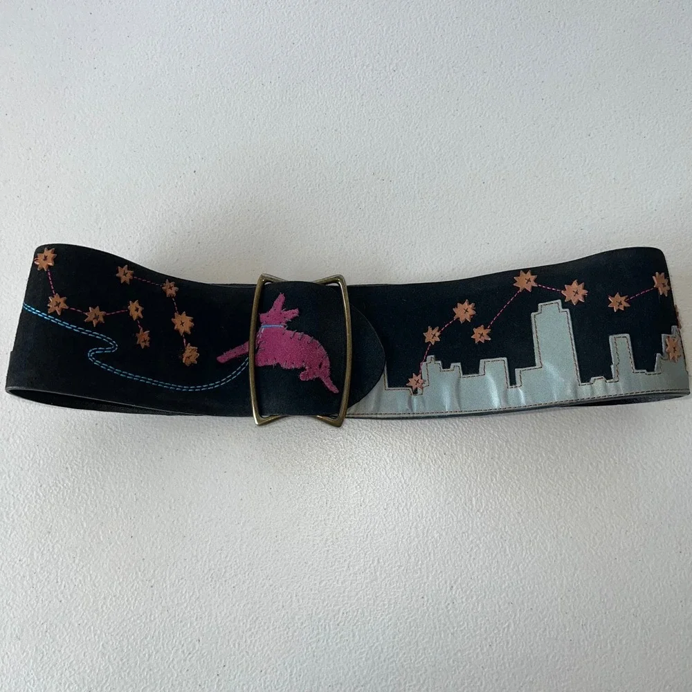 Anthropologie Wide Leather Cityscape Belt Size Medium